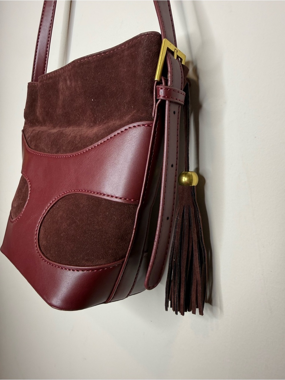Women’s Burgundy Shoulder Bag - Sleek faux Suede & Leather Design - Picture 2 of 8